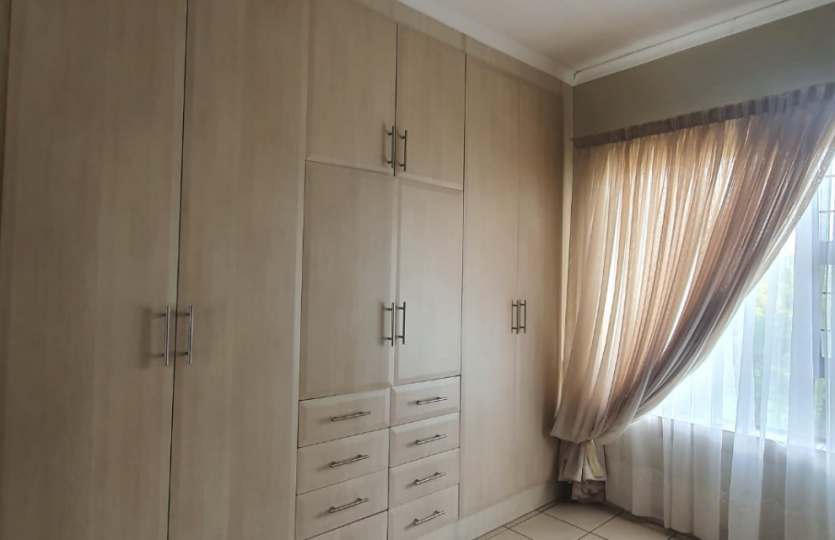 Sandveld Apartments - Duplex - Secunda