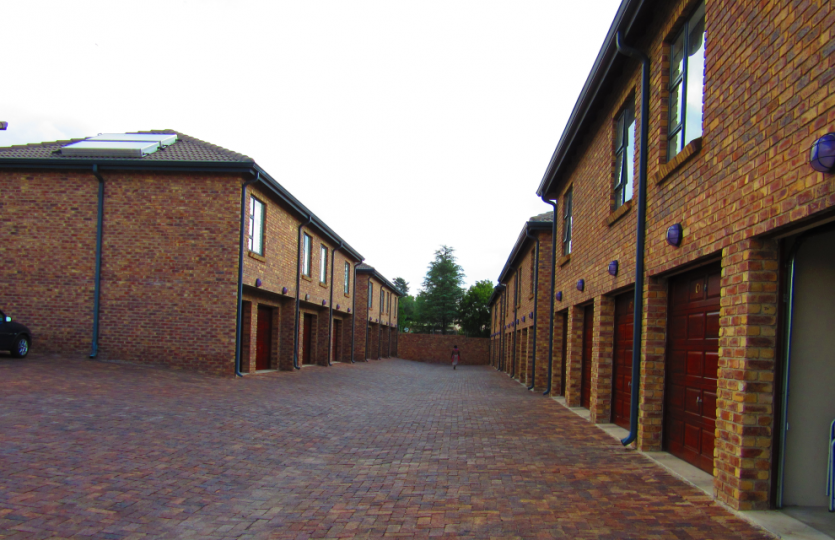 Sandveld Apartments - Secunda
