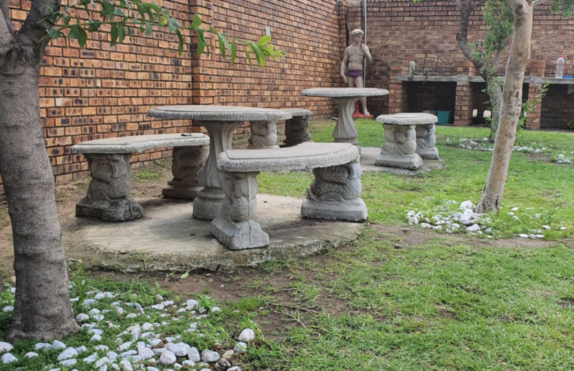 Sandveld Apartments - Secunda
