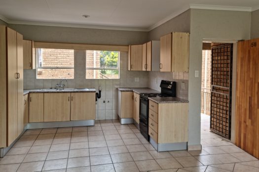 Dwarsweg Lifestyle Estate - 3 Bedroom - First Floor - Secunda