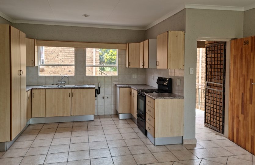 Dwarsweg Lifestyle Estate - 3 Bedroom - First Floor - Secunda