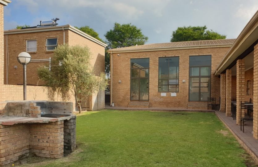 Dwarsweg Lifestyle Estate - Secunda